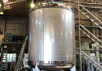 西部製作所のサニタリータンクimage